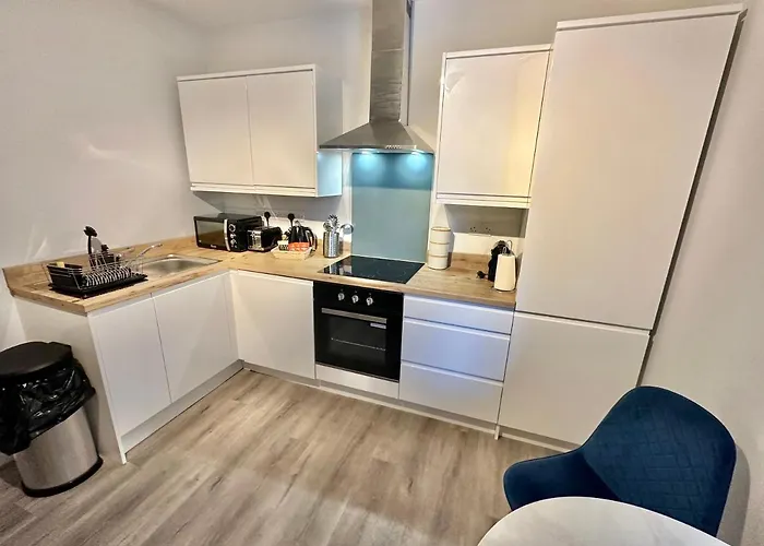 Serenity Retreat - Tranquil Apartment Close To Beach
